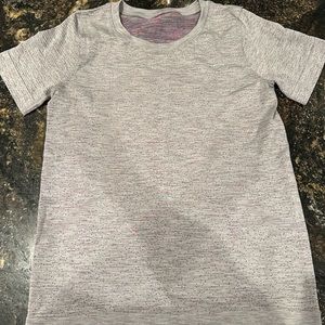 Lululemon size 4